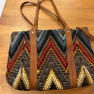 Tote bag woven, Guatemalan, leather straps